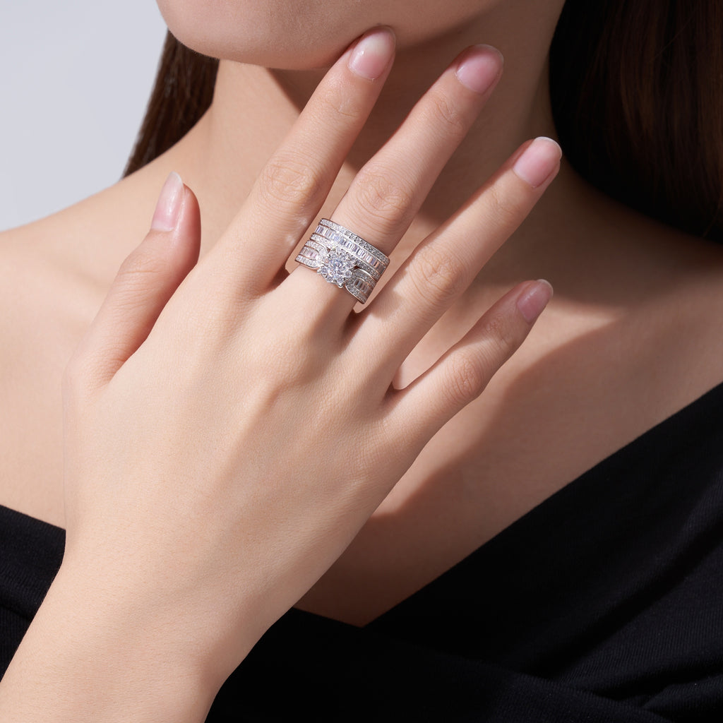 Elegant silver ring with a 0.5 carat Morganite gemstone, minimalist design, S925 silver with platinum electroplating, suitable for women.
