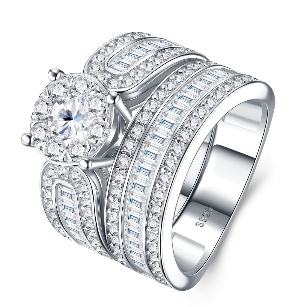 Elegant silver ring with a 0.5 carat Morganite gemstone, minimalist fashion jewelry in S925 silver with platinum electroplating.
