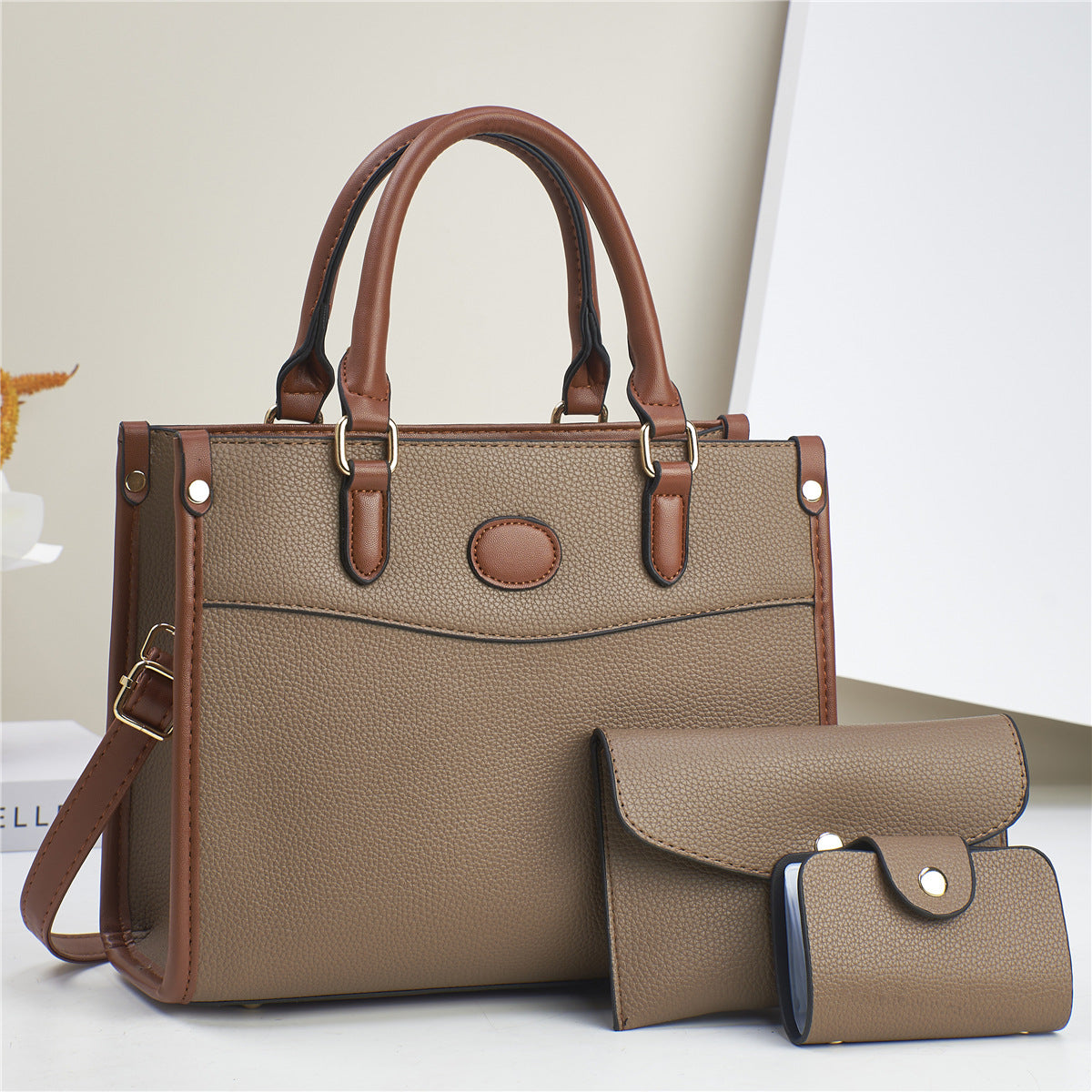 Golden Heir stylish three-piece shoulder bag set for women and mother-and-child bags, featuring versatile designs and durable material.